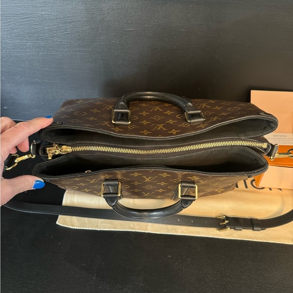 Authentic Louis Vuitton soufflot mm - Picture 3 of 7